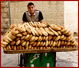 Brotwagen in der Altstadt von Jerusalem
